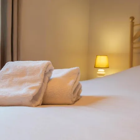 Hotel Alpiloc Furnished House